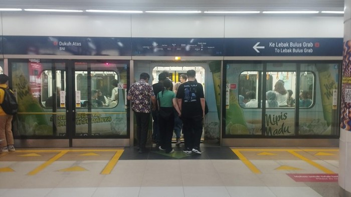Warga Senang MRT Berpeluang Dibangun Sampai Tangsel