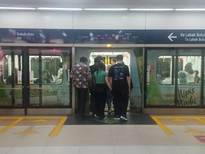 Jembatan Penghubung MRT-LRT-KRL di Dukuh Atas Dibangun Mei