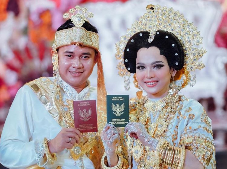 Cantik nan Ayu, Putri DA Dinikahi Anak Bos Batu Bara Pakai Baju Adat Bugis