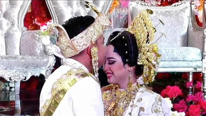 Putri DA resmi menikah dengan anak bos batu bara.