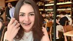 Pose Cantik Afnan Feby, Teman Dekat Rizky Irmansyah yang Hobi Makan Dessert