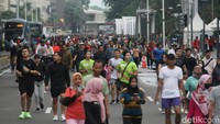 Berbeda dengan minggu sebelumnya, minggu ini warga tampak lebih ramai. Bagaimana tidak, sudah 2 minggu Pemprov DKI Jakarta meniadakan CFD karena libur Lebaran. Namun, sayangnya, tidak tampak pasukan polisi berkuda yang biasa bersiaga di Bundaran HI.