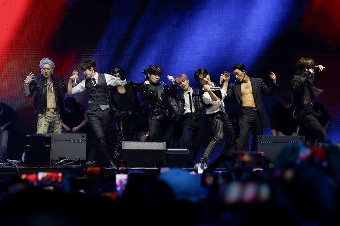 ATEEZ tampil dua kali di Coachella