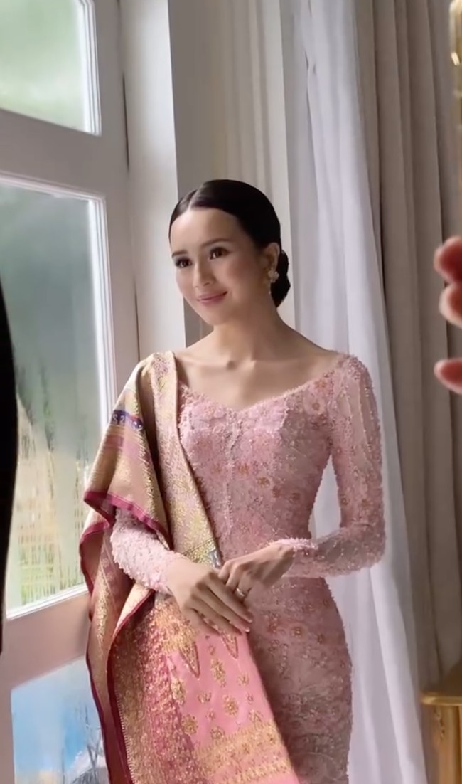 Diketahui calon suami beby Tsabina itu bukanlah orang sembarangan. Walaupun masih muda namun Rizki sudah menjadi anggota DPR. Foto: Instagram/@picaleva