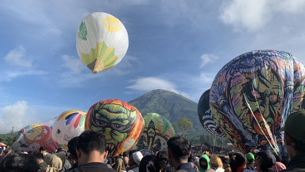 Tradisi Unik Festival Balon Udara Wonosobo 2024 Ramai Pengunjung