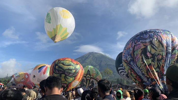 Kemeriahan Festival Balon Udara Wonosobo 2024
