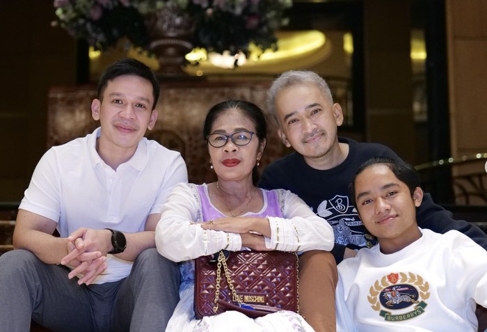 Jordi Onsu Rajin Jualan Makanan, Ini Potretnya yang Bikin Ngiler!