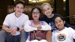 Jordi Onsu Rajin Jualan Makanan, Ini Potret Lahapnya yang Bikin Ngiler!