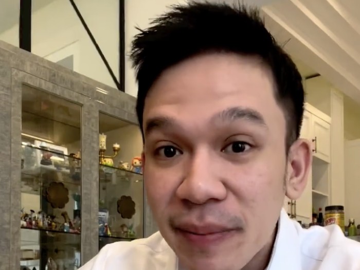 Jordi Onsu Rajin Jualan Makanan, Ini Potretnya yang Bikin Ngiler!