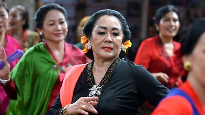 Potret Kartini Berdansa di Bali