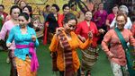 Potret Kartini Berdansa di Bali