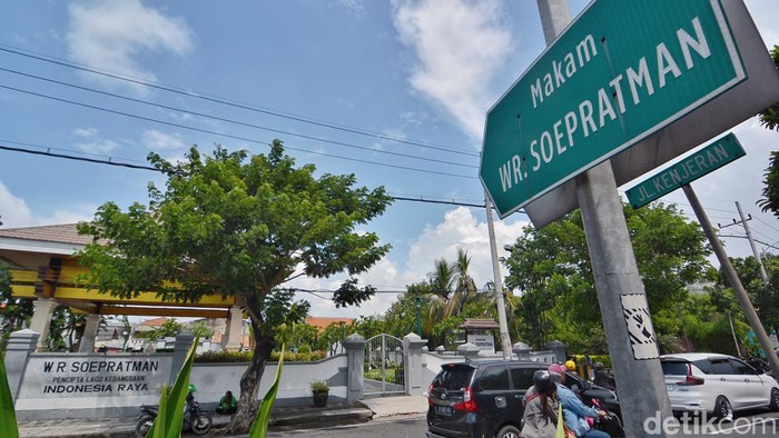 Makam WR Suprapto di Surabaya Makam WR Suprapto di Surabaya