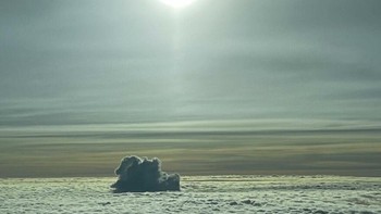 Sebagai seorang pilot, saya segera menyadari bahwa kita memiliki perspektif yang benar-benar unik tentang dunia dan alam di sekeliling kita, kata Santiago dikutip detikINET dari Boredpanda. Foto: Boredpanda/santiagoborja