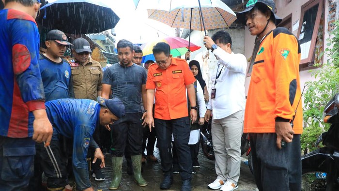Penjabat (Pj) Gubernur Jawa Timur Adhy Karyono