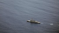 Helikopter Mitsubishi SH-60K dari MSDF sebagian besar didasarkan dan beroperasi dari kapal perusak angkatan laut. Dalam laporan NHK itu, MSDF mengatakan karena tidak ada pesawat atau kapal lain di perairan terdekat, kecil kemungkinan keterlibatan negara lain dalam insiden tersebut.