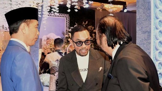 Presiden Jokowi dan Ketum NasDem Surya Paloh bertemu. (Instagram Sahroni)