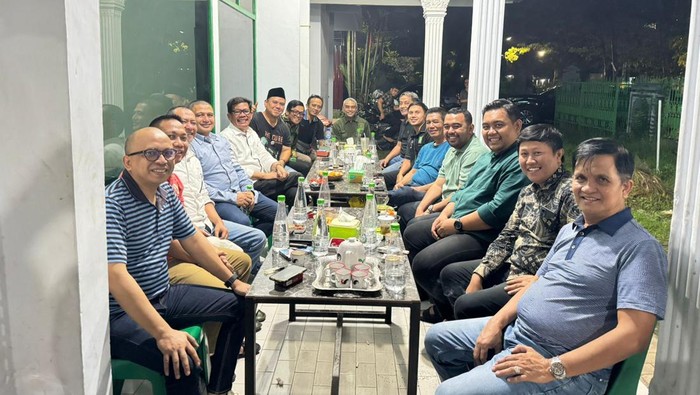 Rombongan Golkar Makassar berkunjung ke Kantor PKB Makassar.