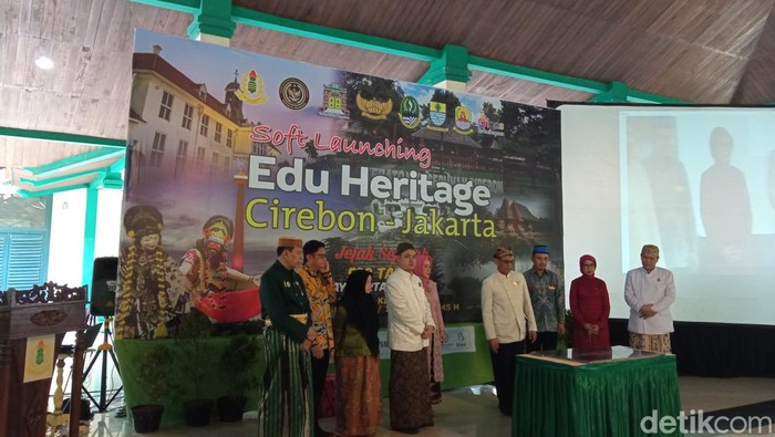 Soft launching Edu Heritage Cirebon-Jakarta di Keraton Kasepuhan Cirebon.