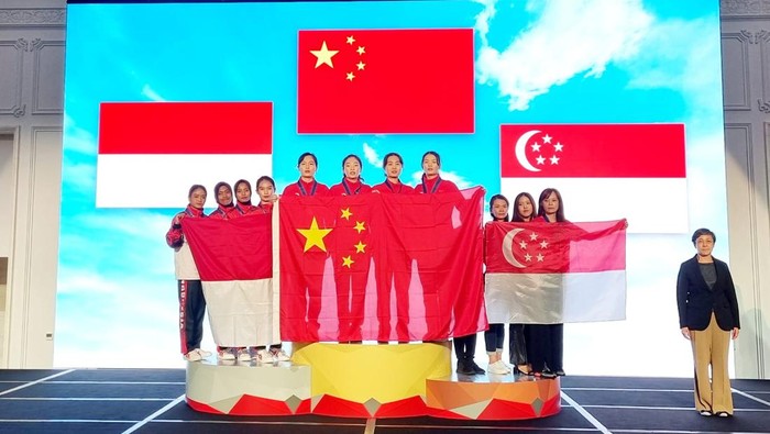 Timnas Indoor Sky Diving Indonesia raih medali di Kejuaraan Asia