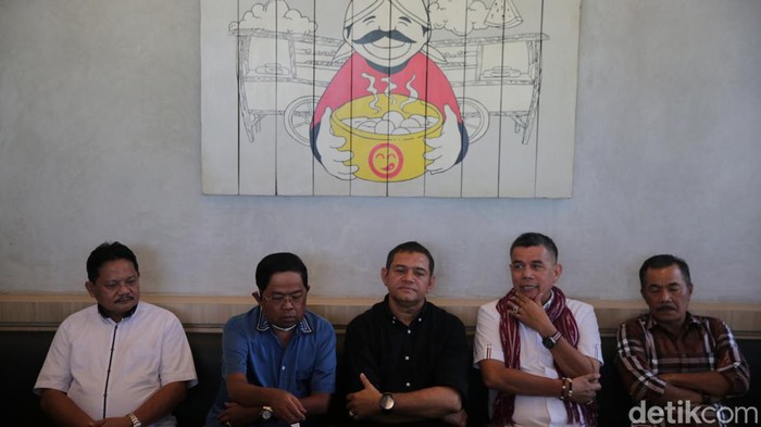 TKS Prabowo-Gibran Kembali Ingatkan Pendukung Tidak Turun ke Jalan TKS Prabowo-Gibran Kembali Ingatkan Pendukung Tidak Turun ke Jalan