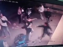 Viral Dua Pemuda Dikeroyok Gerombolan di Bandung