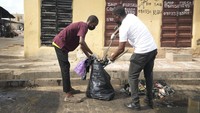 Hari Bumi Sedunia berfungsi sebagai seruan untuk bertindak bagi individu, pemerintah, dunia usaha, dan masyarakat sipil untuk bekerja sama menuju dunia yang lebih hijau dan berkelanjutan. Bulan ini diperingati setiap tanggal 22 April, namun seluruh bulannya sering disebut Bulan Bumi.