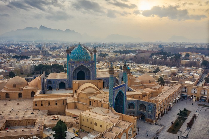 Kompleks alun-alun Naqsh-e Jahan di Isfahan, Iran. Potret diambil pada Januari 2019.