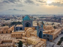 Sejarah Peradaban Islam di Isfahan, Kota Iran yang Diserang Israel