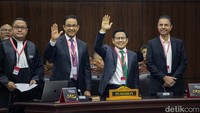Diketahui, MK akan membacakan putusan sengketa Pilpres 2024 hari ini.  