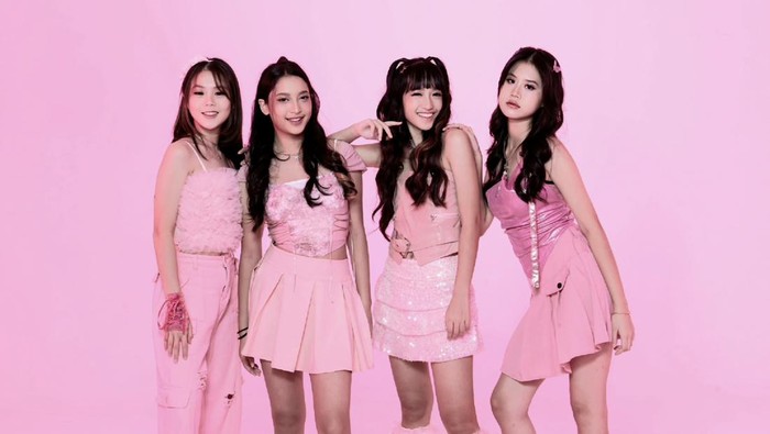 girlband arize