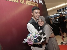 Aziz Hedra Hibur Penggemar di Fan Meeting, Nyanyi Bareng dan Berbagi Cerita