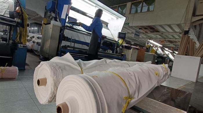 BELL Targetkan Pertumbuhan 15% Di Tahun 2024 PT Trisula Textile Industries Tbk (BELL) terus optimalkan jaringan distribusi dan tingkatkan sinergi Anak Perusahaan untuk terus menggenjot penjualan dan pemasaran mereka. Tahun ini BELL menargetkan pertumbuhan sebesar 15%.