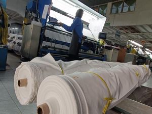 Menperin Mau Geser Pintu Masuk Impor Tekstil ke Sorong-Kupang