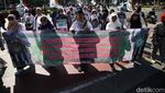 Demo Warnai Sidang Putusan Sengketa Pilpres di Patung Kuda