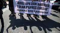 Salah satu massa yang ikut dalam aksi berasal dari Jarnas DPD Lamongan.