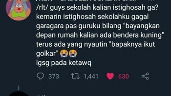 Dua kejadian yang berkaitan dengan bendera Partai Golkar. Ada-ada aja. Foto: X/martabakismissu