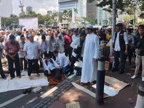 Din Syamsuddin Sempat Terjatuh Usai Orasi di Kawasan Patung Kuda