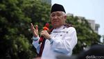 Din Syamsudin Berorasi di Tengah Massa Aksi Sidang Putusan Sengketa Pilpres