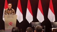 Direktur Pengembangan Bursa Efek Indonesia Jeffrey Hendrik juga memberikan sambutan dalam Diskusi Outlook Market 2024. 