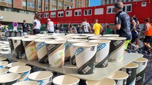 Top! Gelas Kertas Ramah Lingkungan asal Indonesia Go Internasional