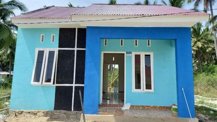 Tampilan depan rumah di Griya Altira Permai IVP.