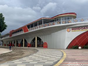 Baru! Kapal Mendoan, Pusat Wisata Kuliner di Alun-Alun Kebumen
