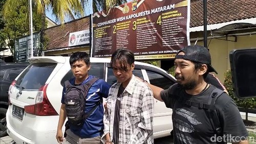 Komang Astika atau Nyoman Ariana, pria yang membunuh mantan istri di Mataram, NTB, ditangkap polisi.