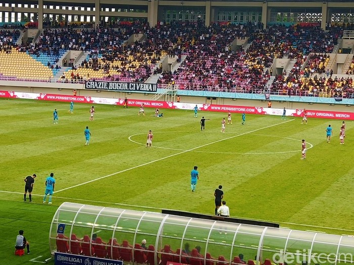 Laga Persis Solo vs Persikabo 1973 di Stadion Manahan Solo, Senin (22/4/2024).