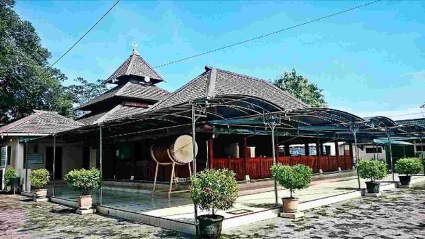 Masjid Kuno Taman Madiun.