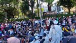 Massa Aksi Bersama Rakyat Berdaulat Terima Putusan MK