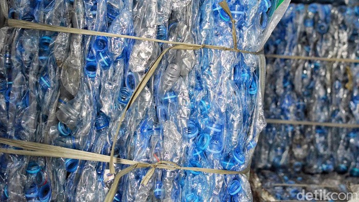 Menilik Bank Sampah di Surabaya