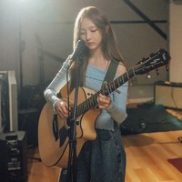 Nene sendiri dikenal sebagai penyanyi juga aktris asal Thailand keturunan China. Wanita 26 tahun tersebut mulai dikenal publik setelah menjadi trainee dalam kompetisi bakat China, Chuang 2020. Foto: Instagram @nenevader