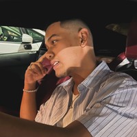 Tak hanya mengubah gaya rambut, Nino juga tampak menindik telinganya. Tampak begitu berbeda, beberapa netizen sampai hampir tak mengenali dirinya. Foto: Instagram/@astridkuya