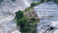 Bendungan Bulango Ulu memiliki kapasitas tampung 84,10 juta meter kubik, luas genangan 483,05 hektare dengan manfaat untuk irigasi seluas 4,950 hektare, pembangkit listrik tenaga mikrohidro (PLTMH) 4,96 MW, reduksi banjir 629 hektare dan air baku 2,2 meter kubik/detik. 